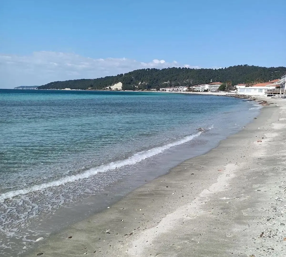 Sunkissed Beachfront Holiday Home Скала-Фуркас